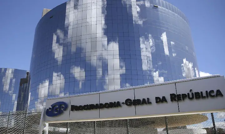 Associação de procuradores pede moderação diante de crise no STF