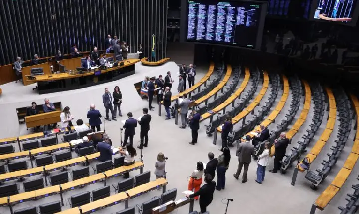 Câmara aprova criação de 51 cargos no Tribunal Regional do Trabalho em Fortaleza