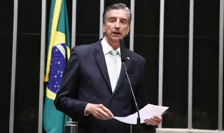 Comissão aprova ações de conscientização contra a adultização infantil