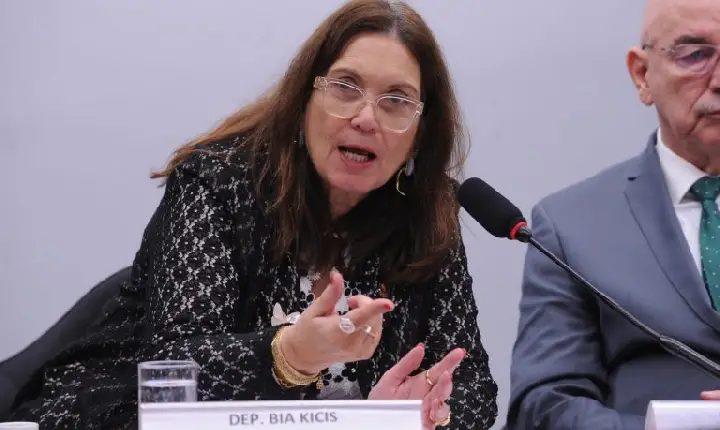 Comissão aprova ações educativas e campanha sobre fibromialgia