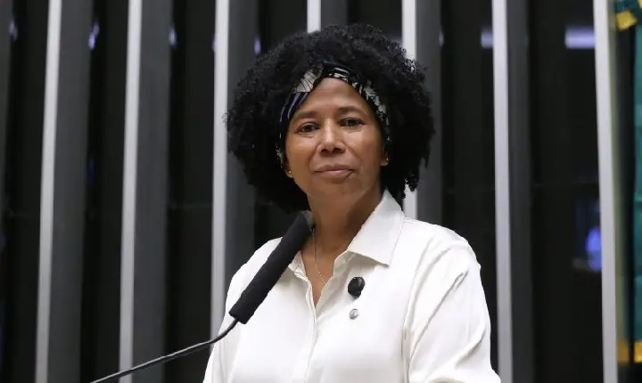 Comissão aprova capacitação de primeiros socorros voltada a alunos com doenças crônicas