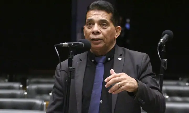 Comissão aprova projeto que amplia possibilidades de embarque armado para agentes de segurança pública
