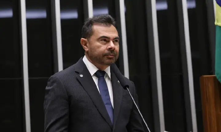 Comissão debate estratégias de escolas públicas do Ceará para ampliar acesso ao ensino superior