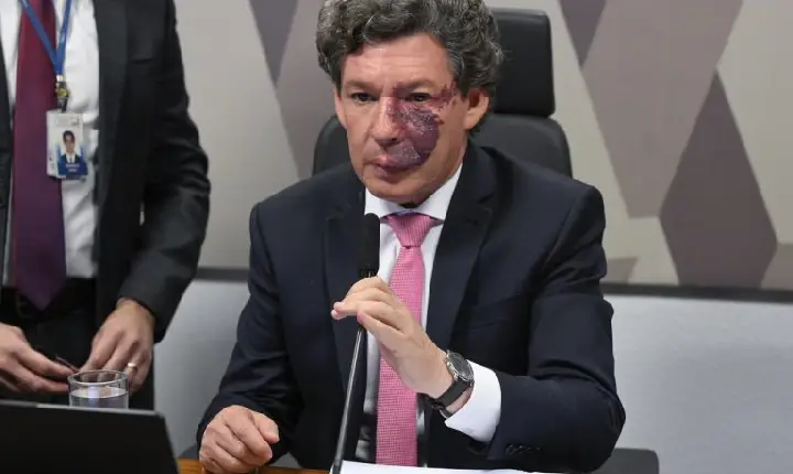 Comissão Mista adia para esta terça-feira votação do fim da 