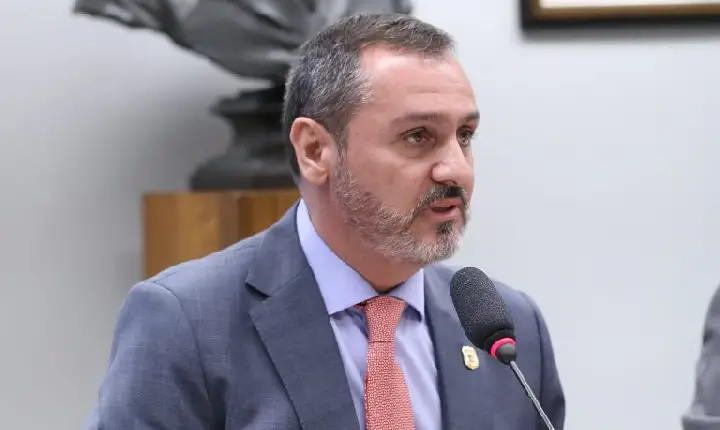 Comissão ouve diretor da Polícia Federal sobre cooperação internacional e caso Ramagem