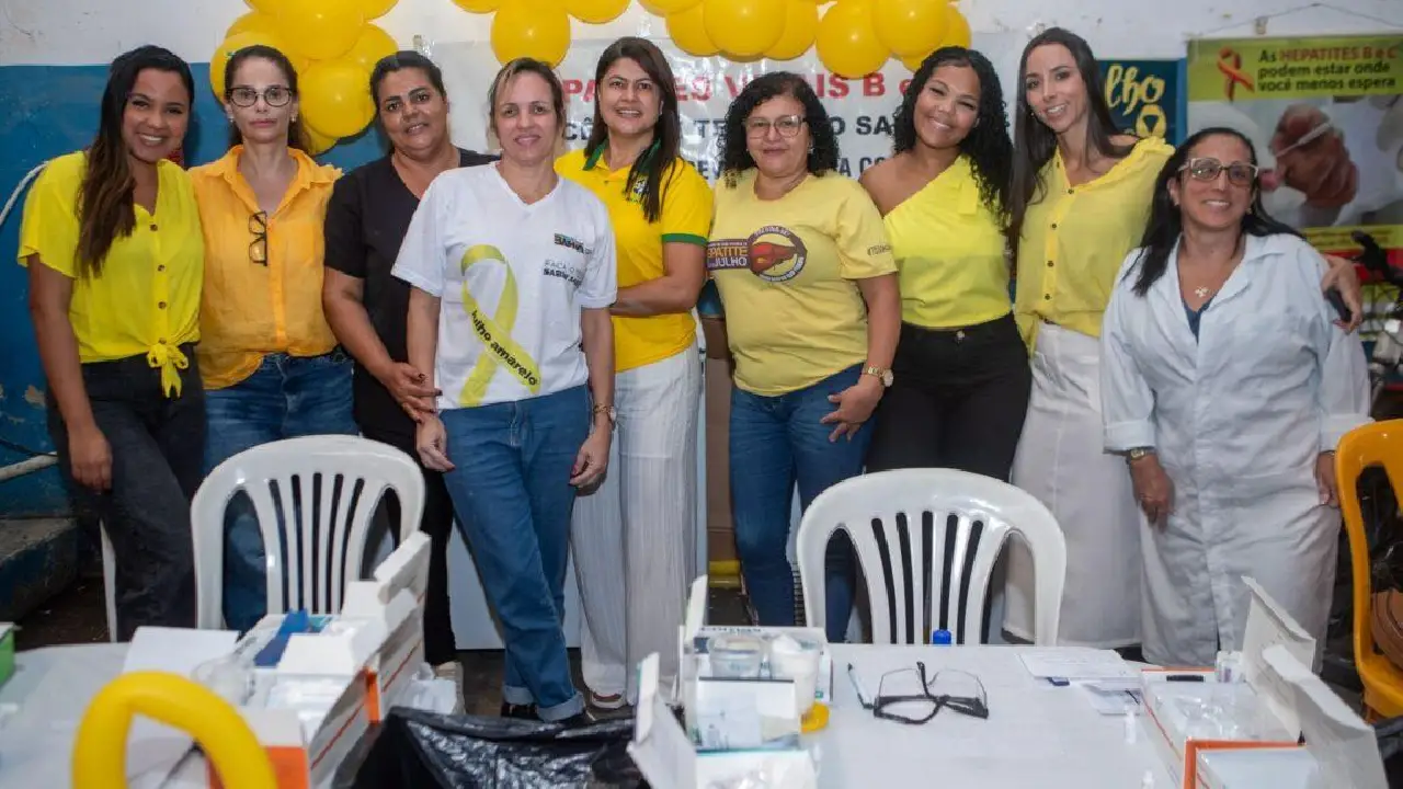 Julho Amarelo: ação no Mercado Municipal leva testes rápidos e orientações sobre hepatites virais em Teixeira de Freitas