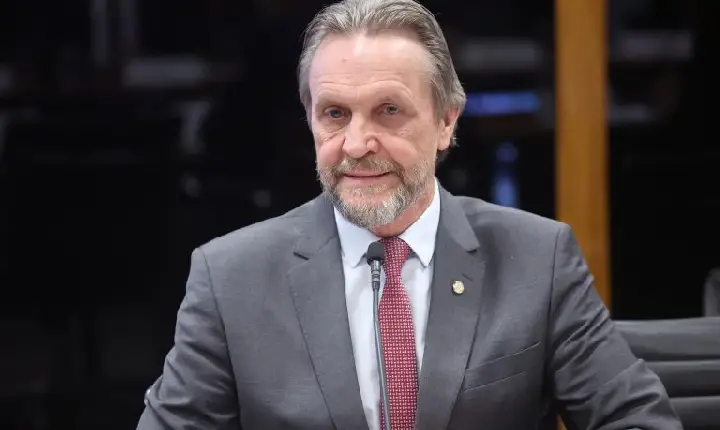 Líder do PT defende votação de aumento do faturamento do MEI nesta semana