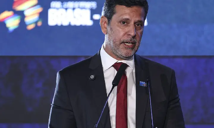 MEC irá pedir investigação de ameaças a universidades em redes sociais
