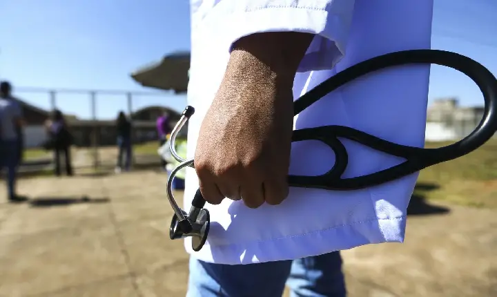 STJ restabelece sanções a cursos de medicina com nota baixa no Enamed