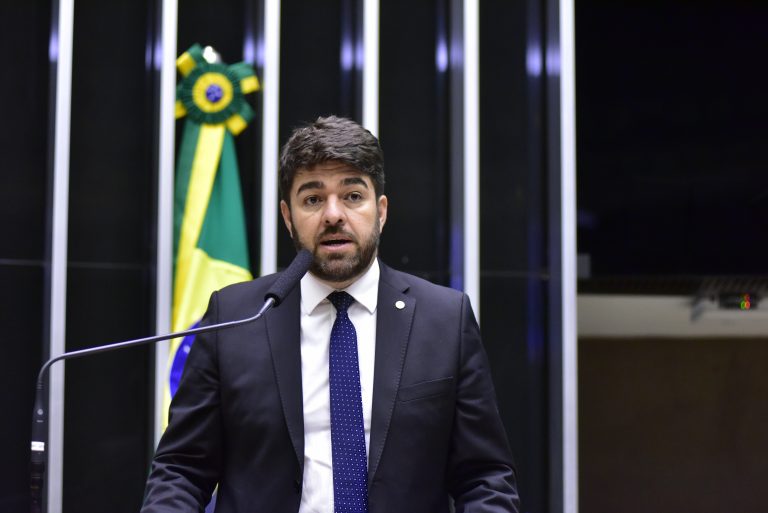 Câmara aprova MP que estimula mercado de créditos de carbono na gestão de florestas