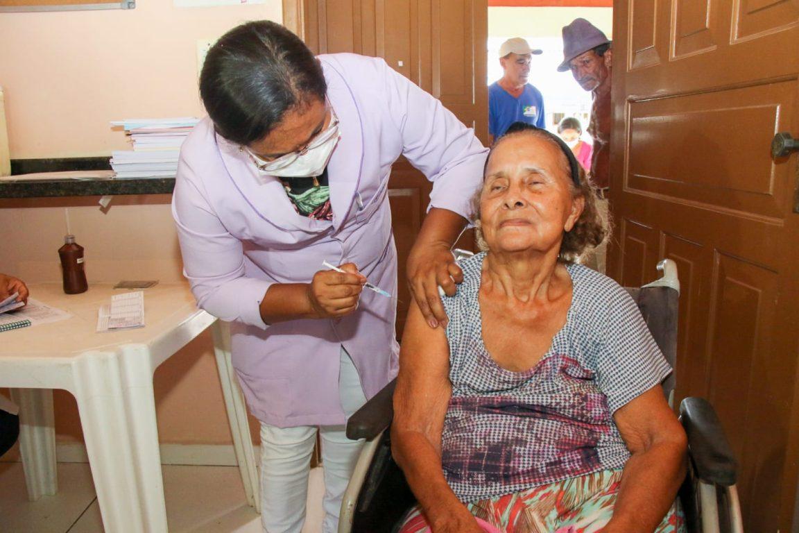 COVID-19: Prefeitura inicia aplicação da vacina bivalente em Teixeira de Freitas
