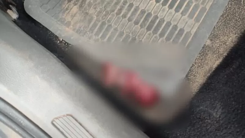 Feto é encontrado dentro de carro de motorista por aplicativo