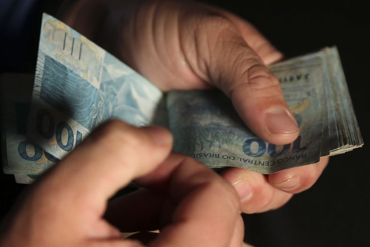 Governo decidirá sobre consignado do INSS até a próxima terça