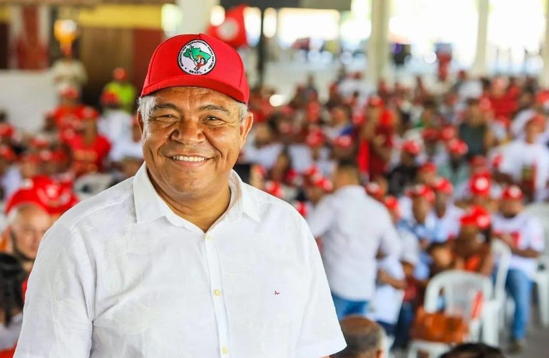 Justiça determina penhora de bens de advogada que xingou Valmir Assunção de 
