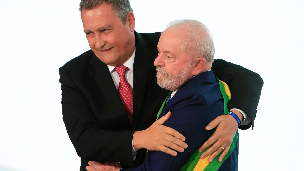 “Minha Dilma de calças”, diz Lula sobre Rui como ministro