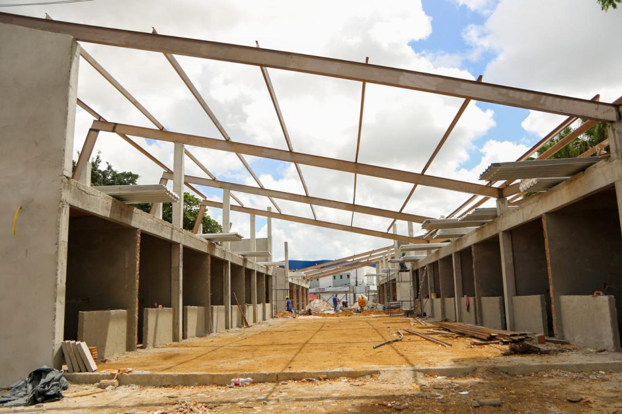 Praça da Bíblia: obras na Rua Gourmet avançam