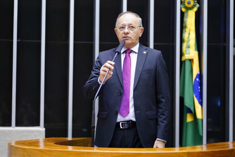 Projeto aumenta pena de crime de ameaça cometido contra mulher