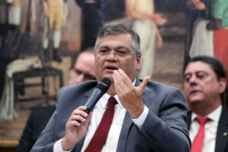Flávio Dino volta à Câmara para falar sobre as ações pós-8 de janeiro e a ida ao Complexo da Maré