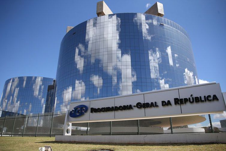 Moraes dá cinco dias para PGR opinar sobre soltura de Anderson Torres