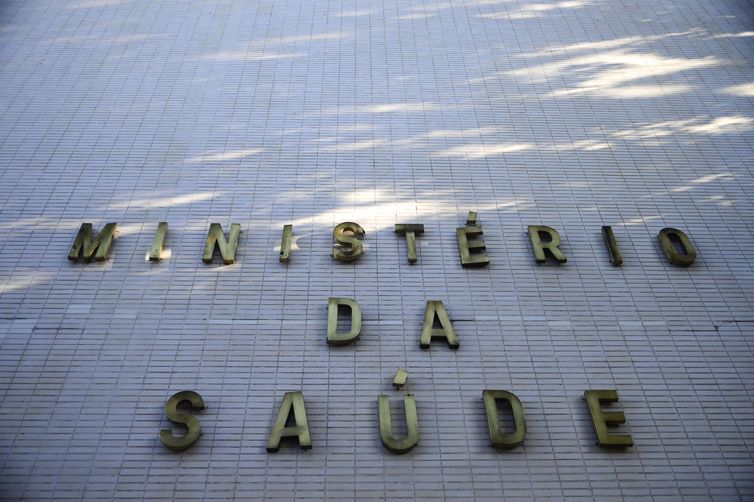 Perda de insumos do Ministério da Saúde soma R$ 2 bilhões desde 2019