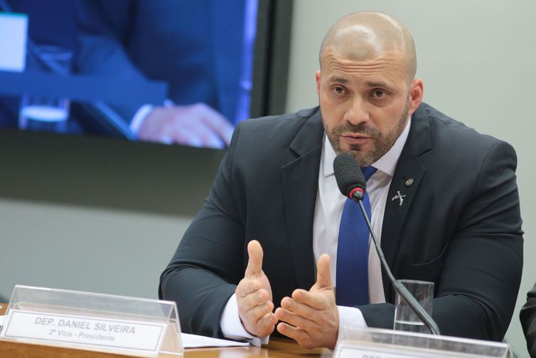 Supremo começa a julgar validade de indulto a Daniel Silveira 
