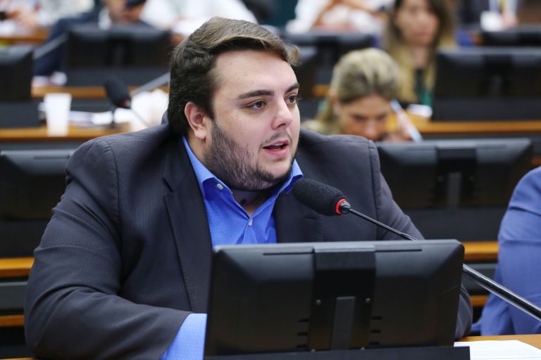 CCJ aprova projeto que cria conselho para gerir honorários recebidos pela Defensoria da União