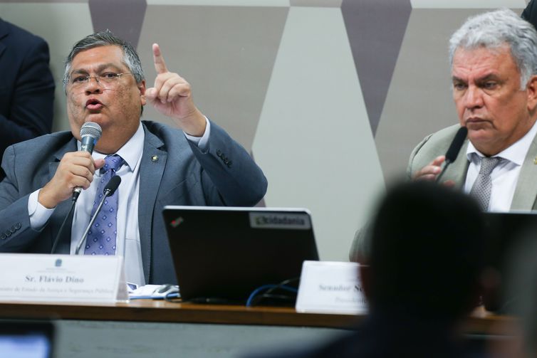 Flávio Dino revela que ministério tem R$ 2,4 bilhões não utilizados