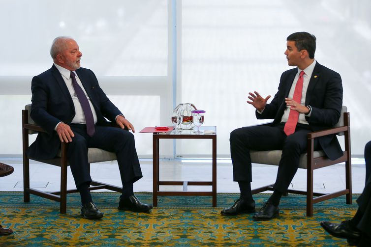 Lula recebe o presidente eleito do Paraguai