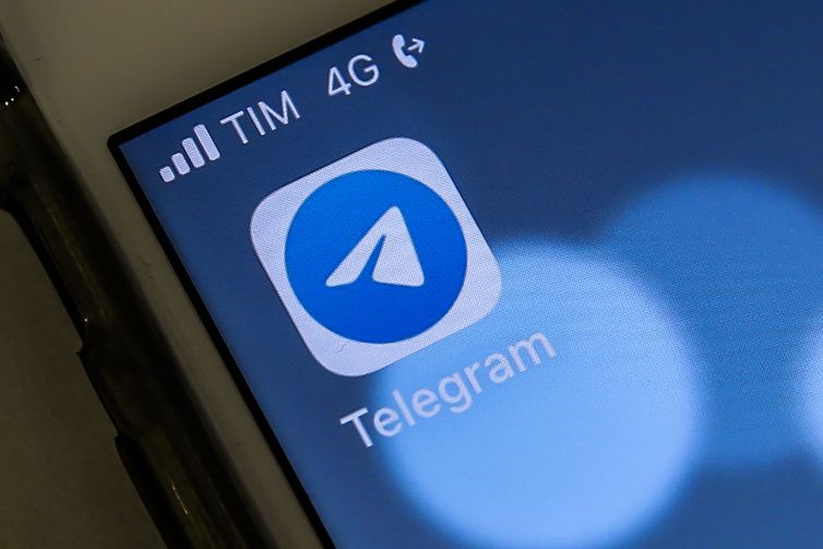 Moraes manda Telegram apagar mensagem contra PL das Fake News 