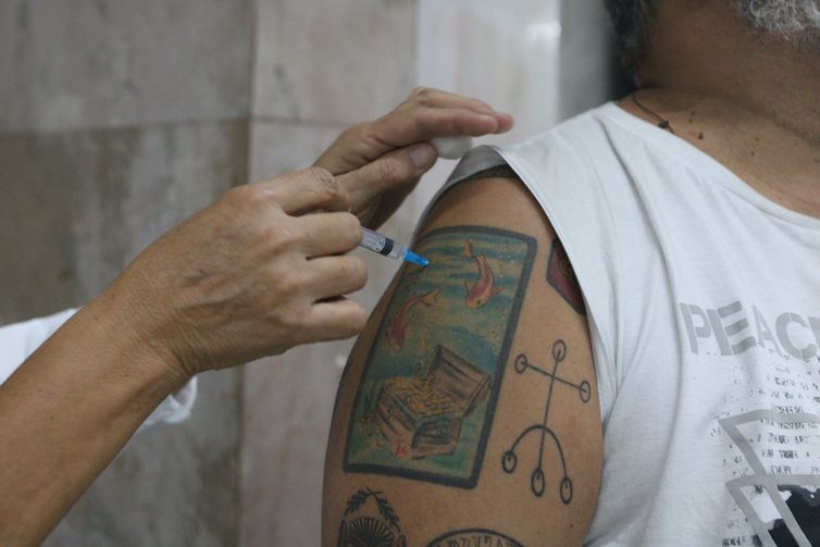 Prefeitura de São Paulo aplicará vacina bivalente em toda a população 