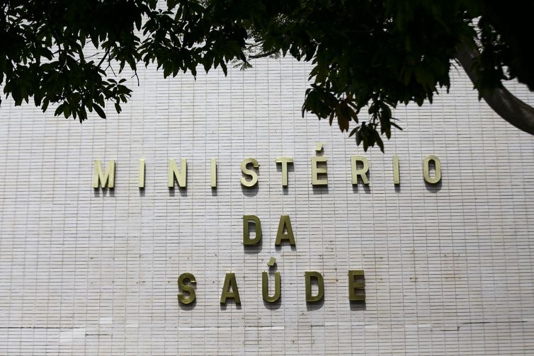 Saúde anuncia compra de insulina em meio a risco de desabastecimento