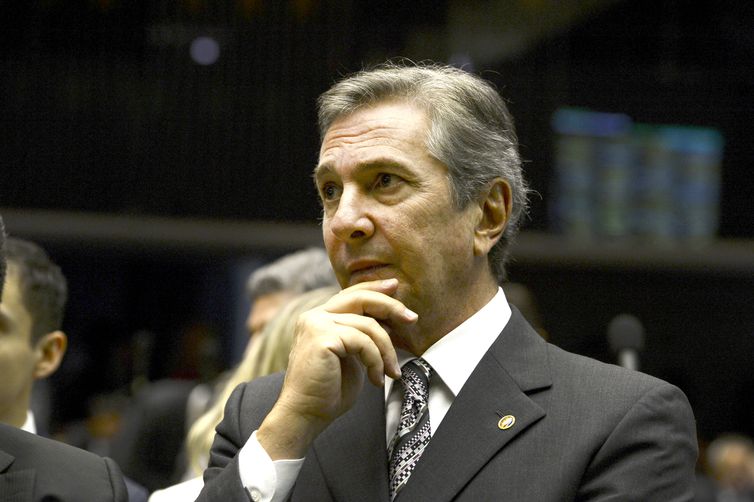 STF condena Collor a oito anos e dez meses de prisão 
