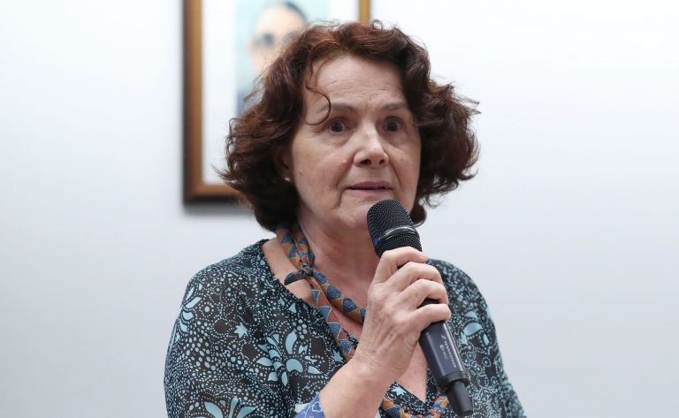 Brasil precisa fortalecer educação de jovens e adultos, defendem especialistas
