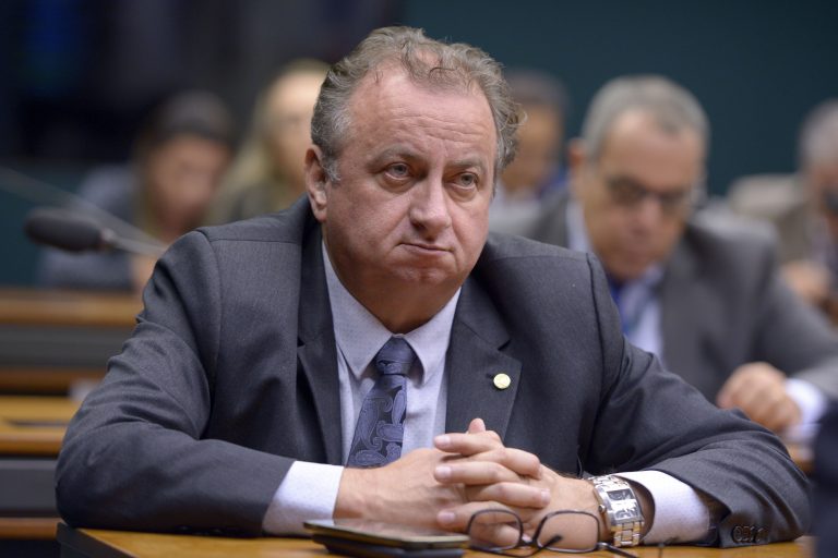 Comissão aprova projeto que prevê documentos públicos acessíveis a pessoas com deficiência visual