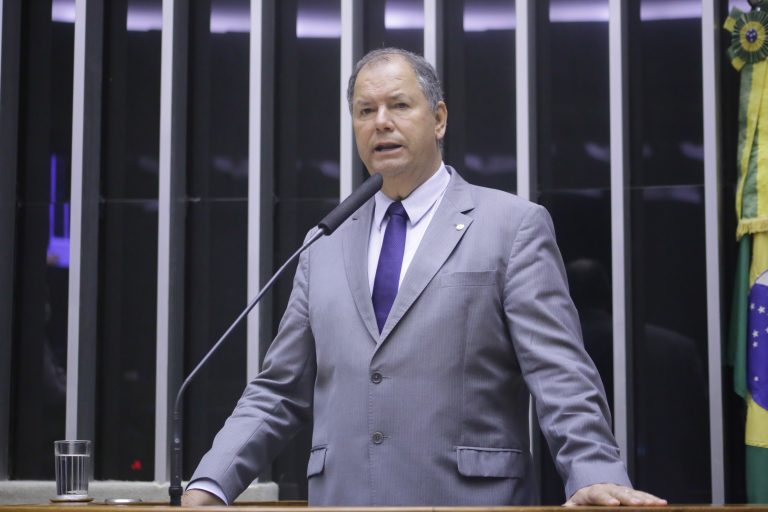 Comissão de Agricultura debate compromisso do Brasil no controle do tabaco