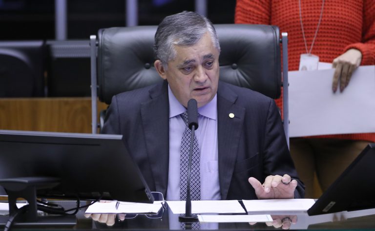 Líder do governo afirma que esforço na articulação política foi para garantir estabilização do País