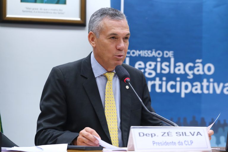 Perseguições do governo do Irã à comunidade Bahá’i  é tema de debate na Câmara