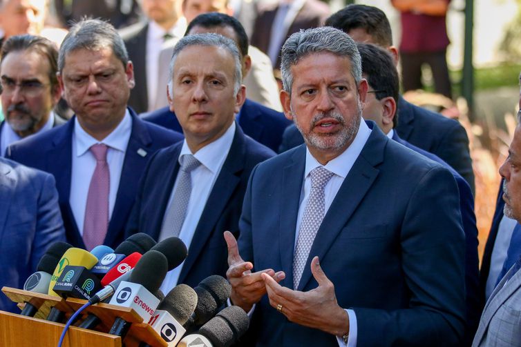 Reforma tributária será votada no início de julho, prevê Arthur Lira 