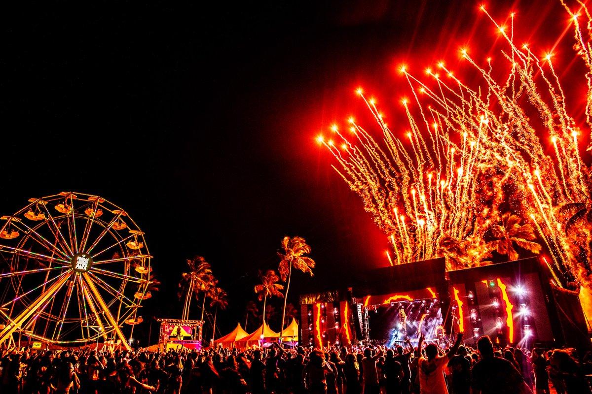 Empresa de viagens de formatura vai levar 25 mil pessoas a Porto Seguro este mês