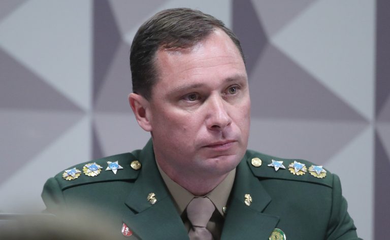 Mauro Cid fica calado durante reunião na CPMI do 8 de Janeiro