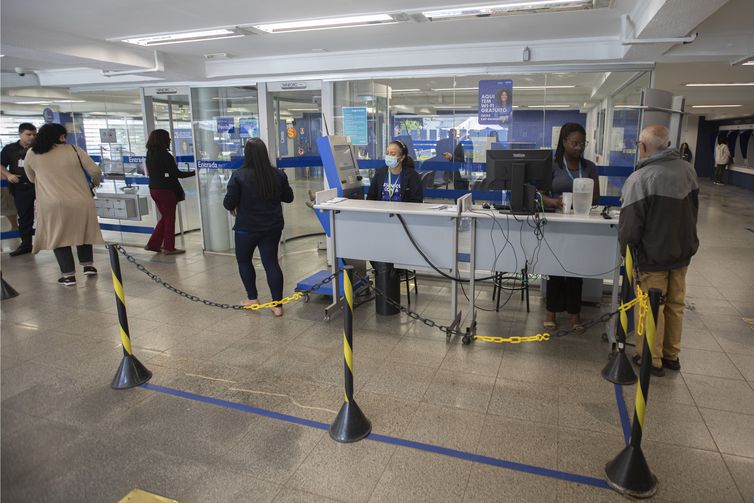 Programa Desenrola renegocia R$ 2,5 bilhões em duas semanas