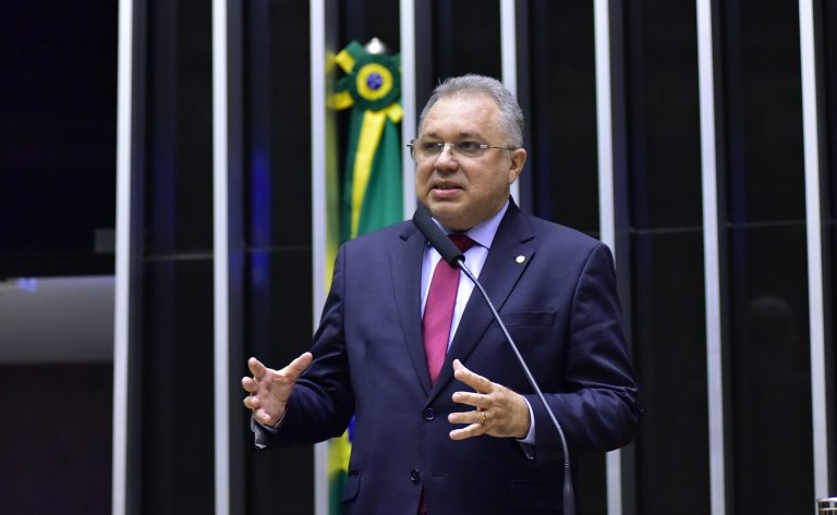 Comissão aprova projeto que exige informações para o consumidor sobre títulos de capitalização