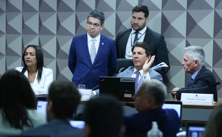 CPMI quebra sigilos de Mauro Cid, Anderson Torres e militares do GSI 