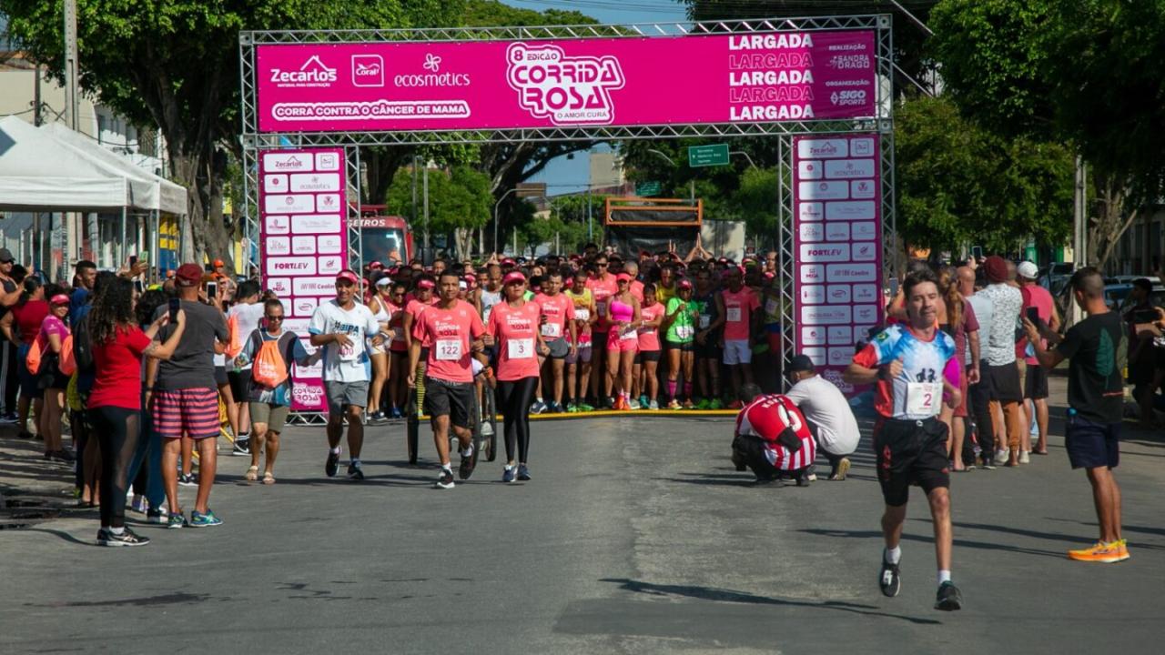 8ª edição da Corrida Rosa ocorreu no domingo (01); confira