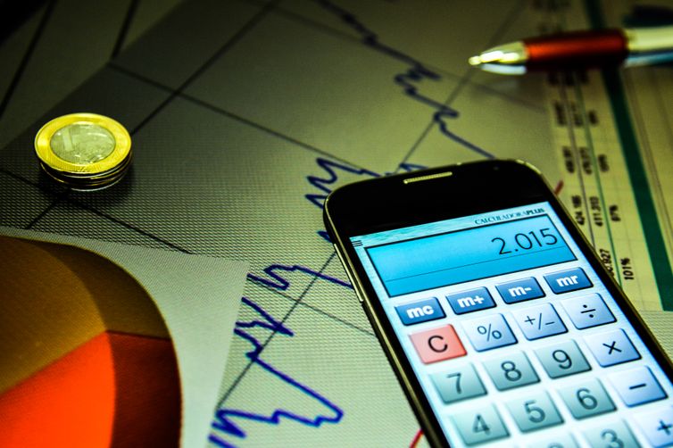 Mercado financeiro prevê crescimento do PIB acima de 2% em 2024