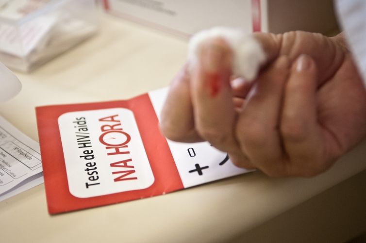Estudo aponta falta de remédio em 78% dos Centros de Testagem de IST