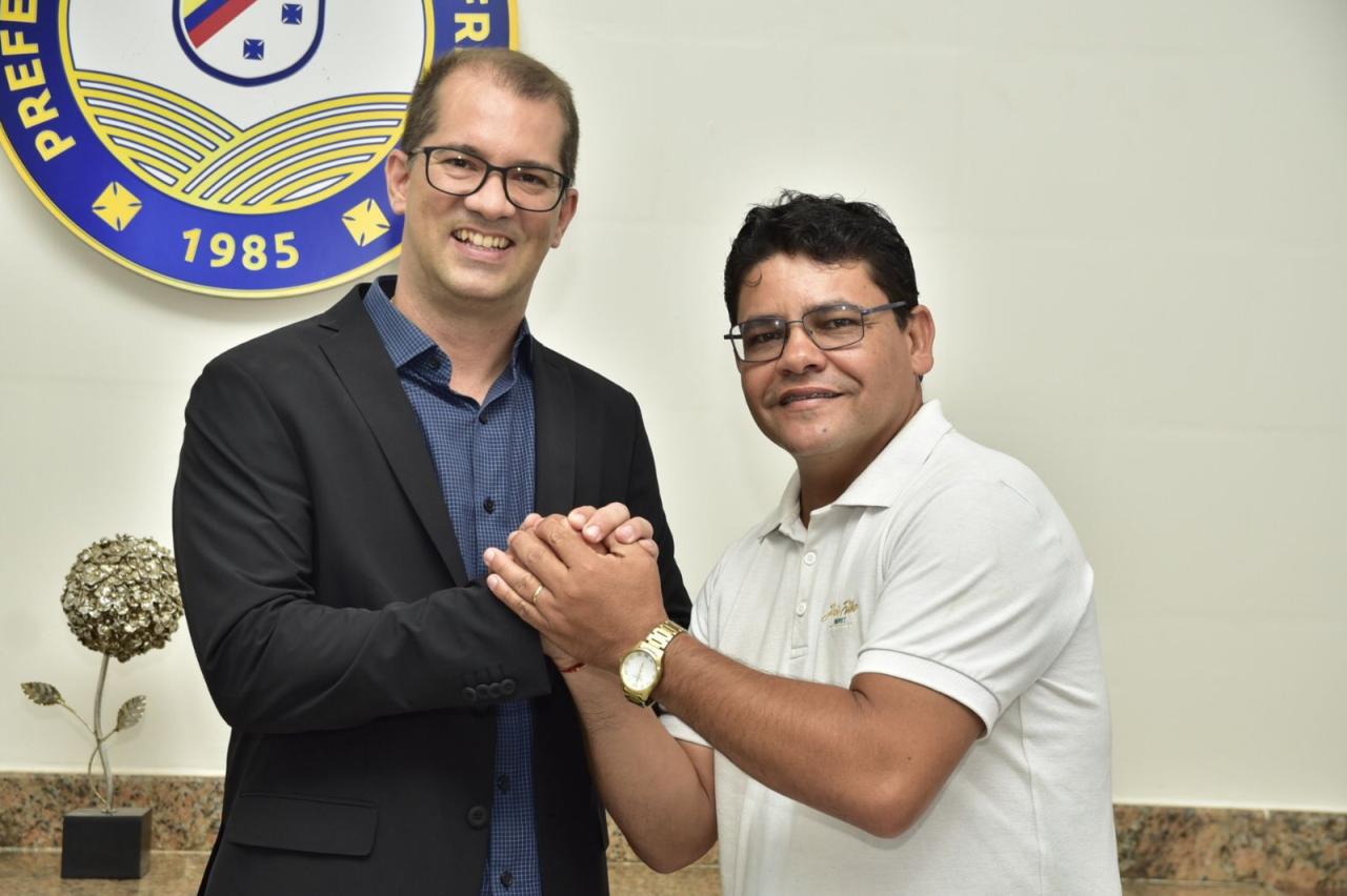 João Garçon destaca parceria em prol de Teixeira de Freitas durante encontro com o prefeito Marcelo Belitardo