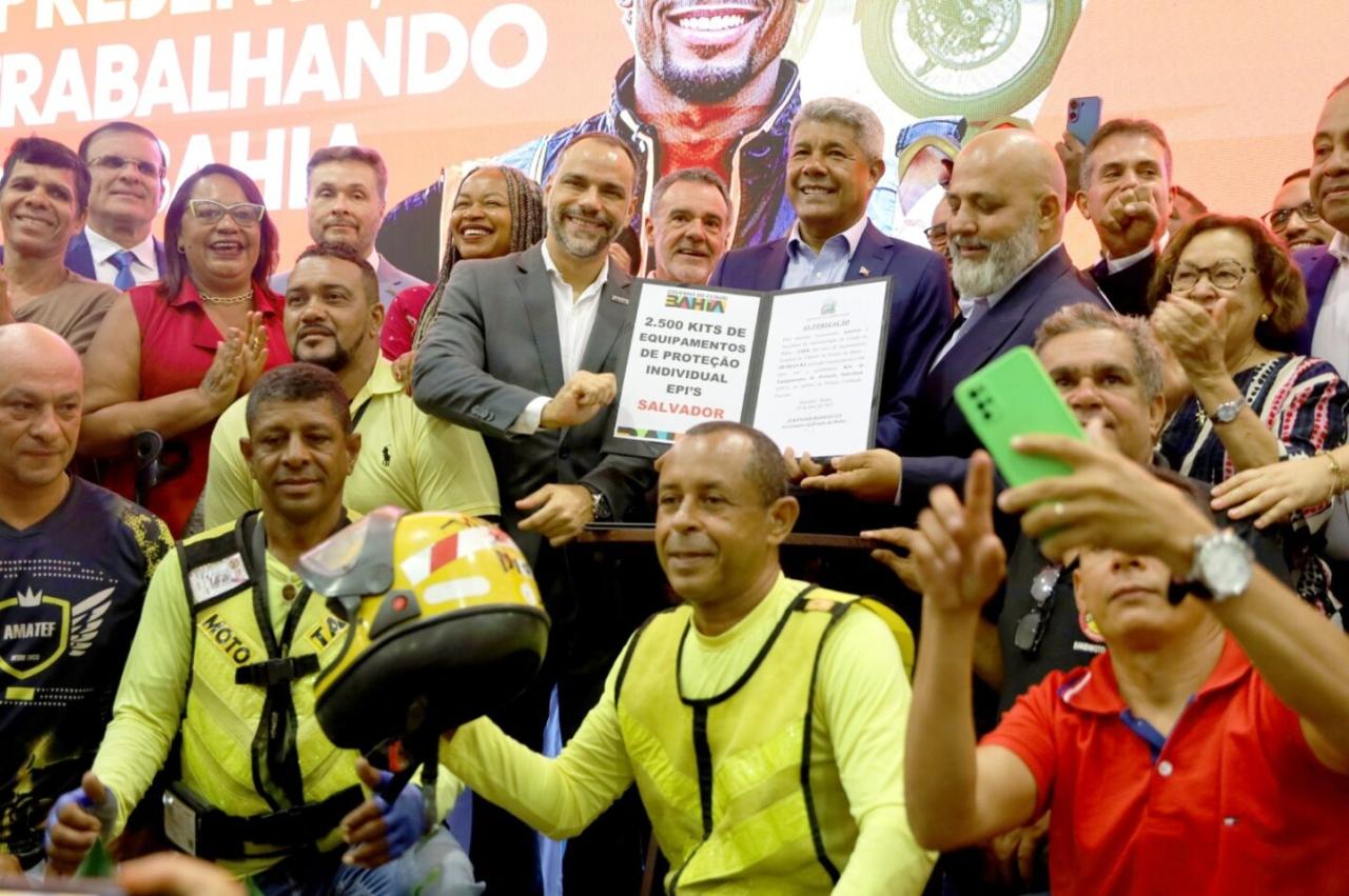 Mototaxistas de Teixeira de Freitas e outras cidades da Bahia terão cursos gratuitos e crédito para moto nova