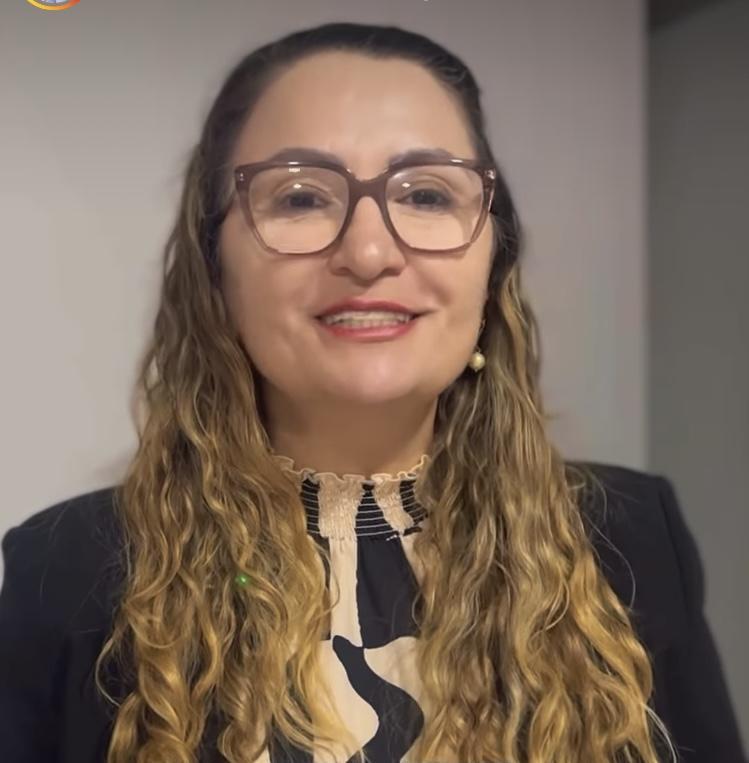 Prefeita Carla Chácara anuncia quadra poliesportiva na sede e reforça melhorias para a Vila Capixaba