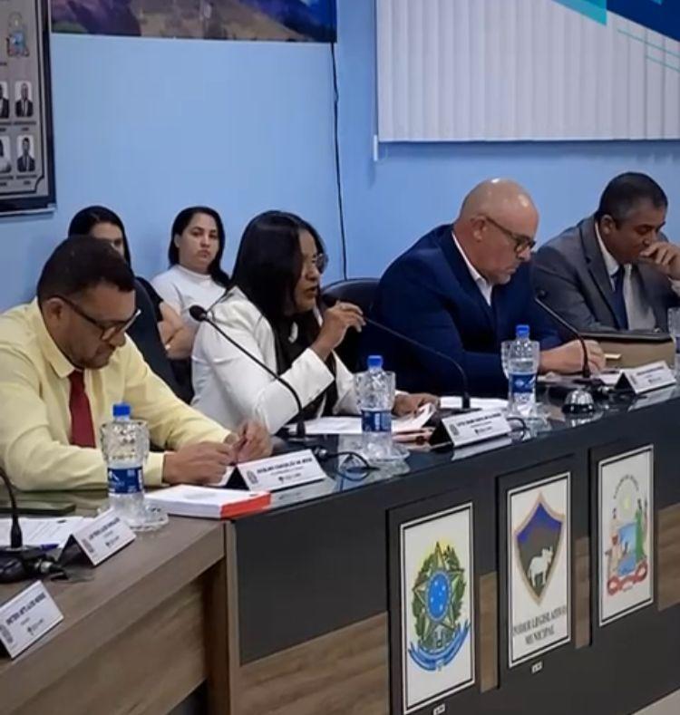 Lajedão: Com apoio do prefeito Tonzinho, Câmara aprova doação de terreno para a Paróquia Nossa Senhora das Graças